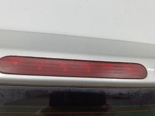 дополнительный стоп-сигнал Toyota Corolla Verso 1 поколение [рестайлинг] 2007