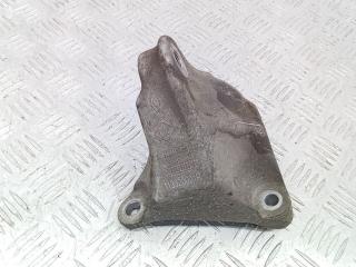 кронштейн двигателя Renault Megane 2 поколение [рестайлинг] 2008, 1.5 л., дизель, МКПП, 113320021R