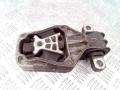 подушка крепления двигателя Mercedes-Benz A-Класс W176 2013, A2462401209 - фото №3