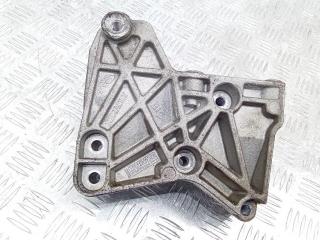 кронштейн двигателя Renault Megane 2 поколение 2006, 1.5 л., дизель, 8200293844