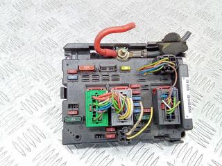 блок предохранителей Peugeot 307 1 поколение 2004, 9650664180