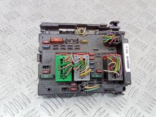 блок предохранителей Peugeot 307 1 поколение 2003, 9650664180