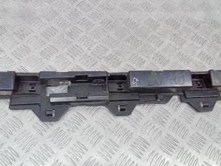 Кронштейн крепления порога BMW 1 серия F20/F21 2011, 51777240916