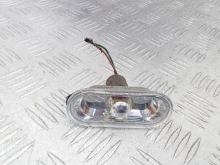 повторитель поворота на крыле правый Volkswagen Golf 4 поколение 2001, 1J0949117