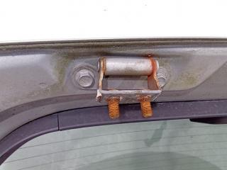 петля крышки багажника Toyota Auris 1 поколение 2007