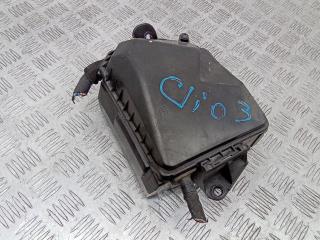 блок предохранителей Renault Clio 3 поколение 2008