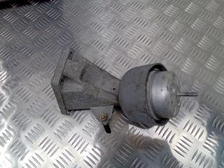 подушка крепления двигателя Skoda Superb 1 поколение 2005, 2.8 л., бензин, 8D0199308