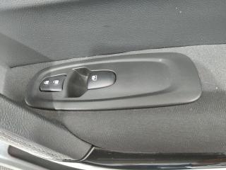 кнопка стеклоподъемника двери Renault Kadjar 1 поколение 2018