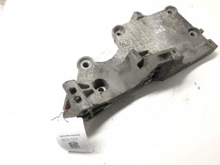 кронштейн генератора Volkswagen Passat B6 2009, 1.9 л., дизель, седан, 038903143AF
