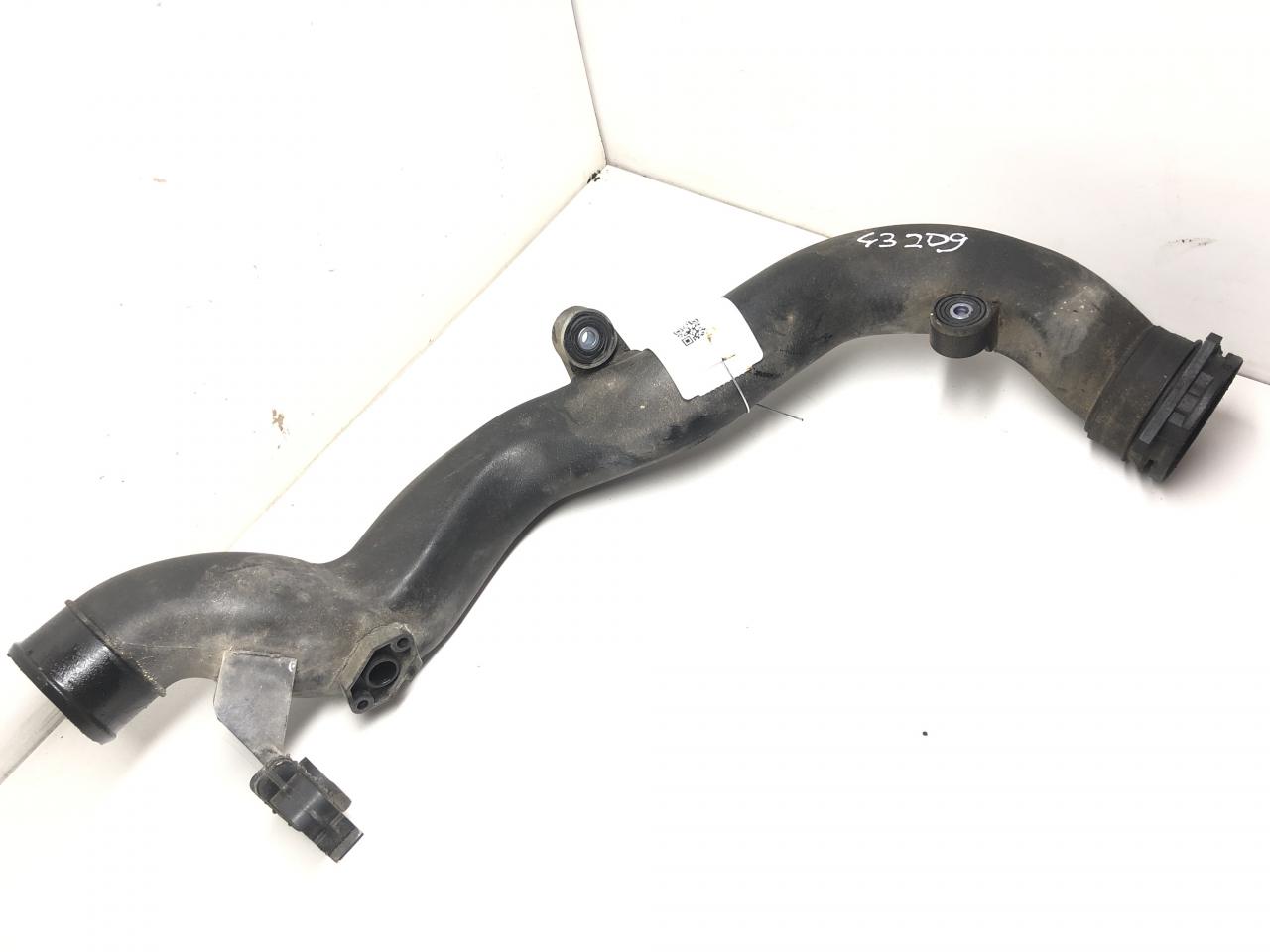 патрубок (трубопровод, шланг) Volkswagen Passat B6 2009, 1.4 л., бензин, седан, 1K0145762BL, 1K0145838L - фото №1