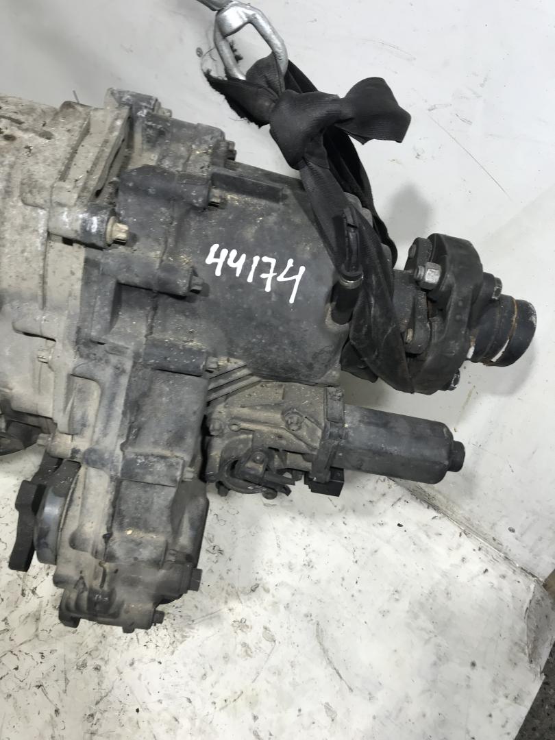 раздаточная коробка BMW X3 E83 2004, 3.0 л., бензин - фото №1