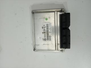 блок управления двигателем Volkswagen Passat B5 1999, 1.8 л., бензин, седан, 4B0906018CG, 0261207215