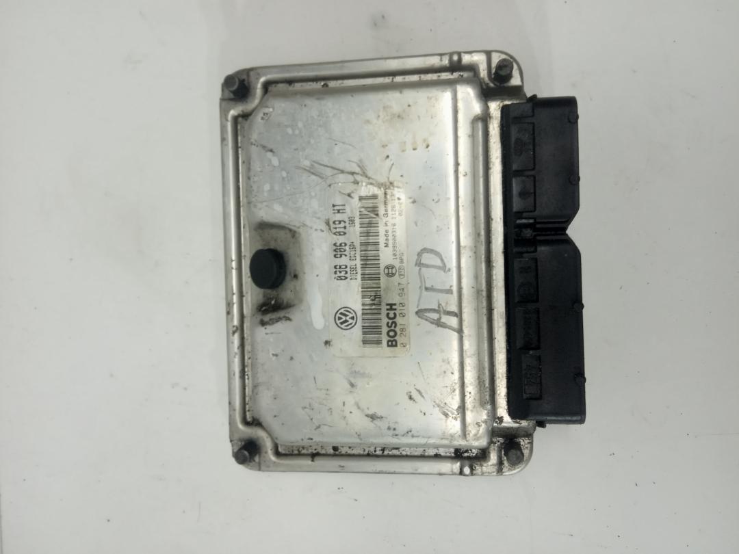 блок управления двигателем SEAT Cordoba 2 поколение 2005, 1.9 л., дизель, седан, 038906019HT, 0281010947 - фото №1
