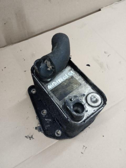 теплообменник масляного фильтра Mercedes-Benz M-Класс W163 2001, 2.7 л., дизель, A6131880101 - фото №1