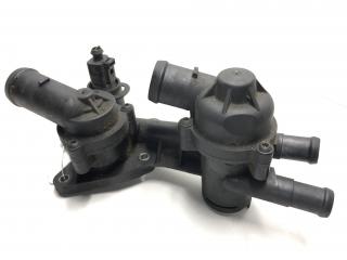 корпус термостата Volkswagen Passat B6 2010, 1.4 л., бензин, 03C121026S, 03C121111P, 03C121111AB