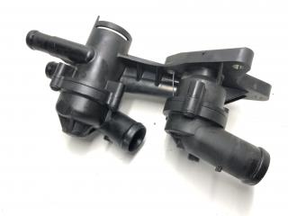 корпус термостата Volkswagen Passat B6 2010, 1.4 л., бензин, 03C121026S, 03C121111P, 03C121111AB