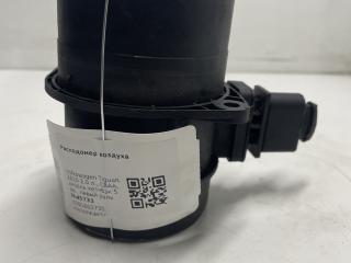 расходомер воздуха Volkswagen Tiguan 1 поколение 2010, 2.0 л., дизель, хетчбэк 5 дв., 0281002735, 03G906461C