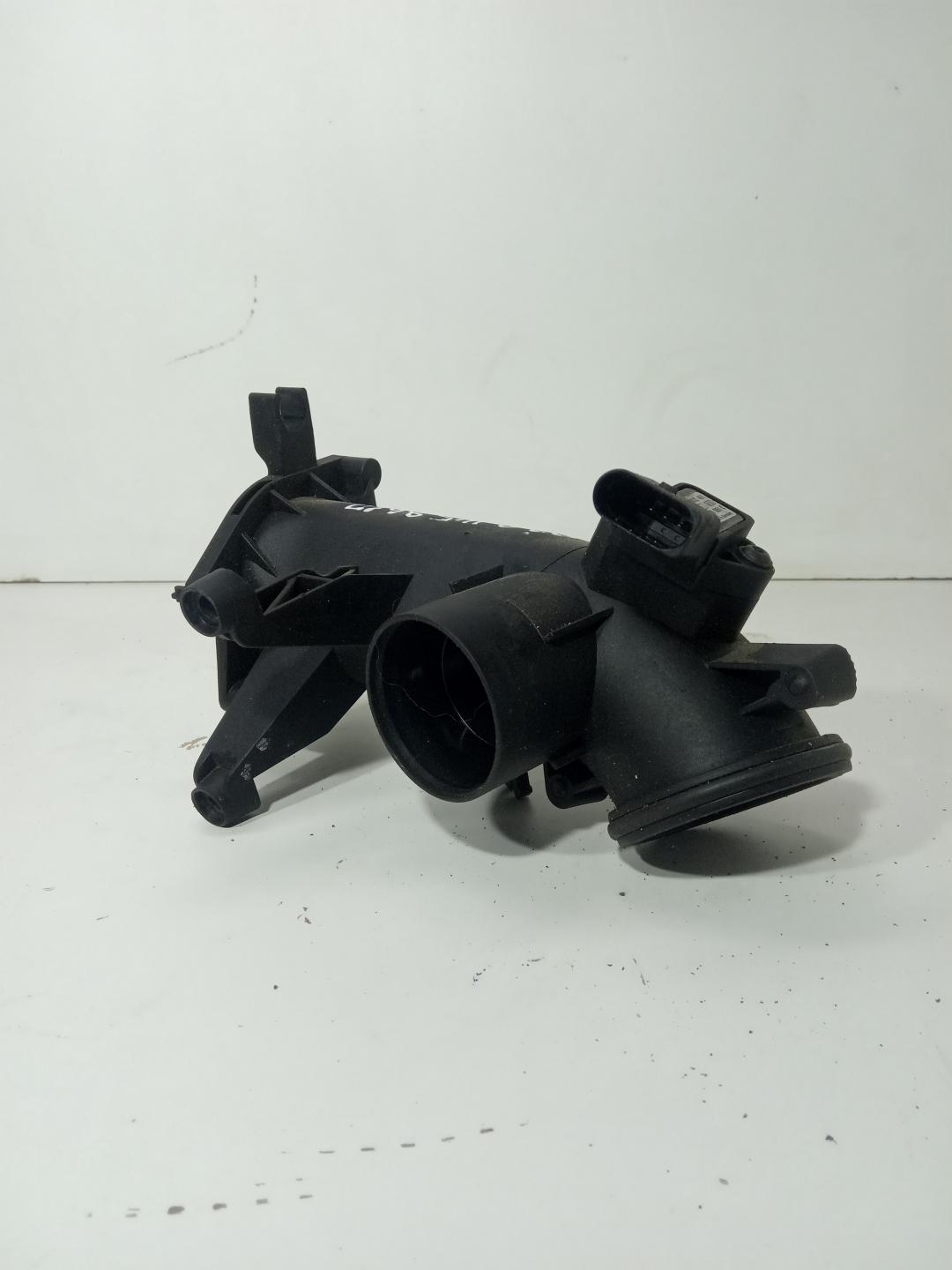 патрубок (трубопровод, шланг) Volkswagen Passat B6 2005, 1.4 л., бензин, 03C145861D - фото №1