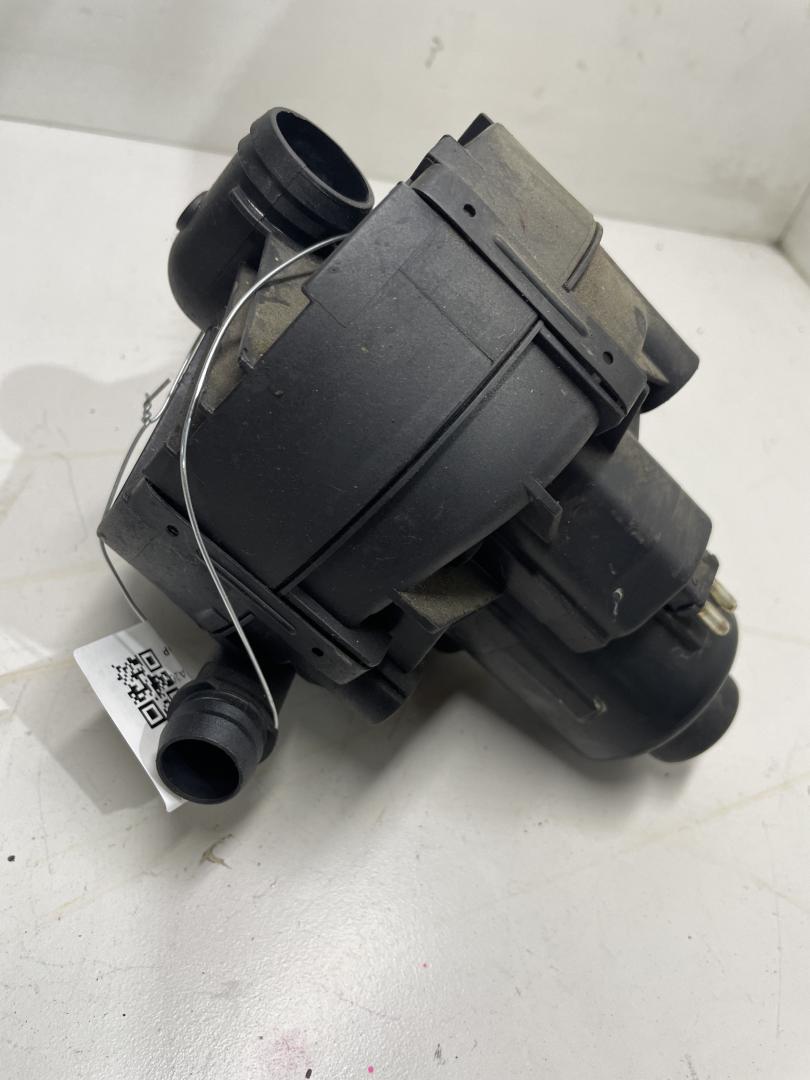 насос продувки катализатора Mercedes-Benz E-Класс W212/S212/C207/A207 2010, 1.8 л., бензин, 0580000041, A0001406785 - фото №1