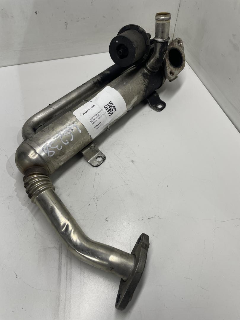 охладитель EGR / Радиатор EGR Volkswagen Passat B6 2005, 2.0 л., дизель, 03G131512G - фото №1