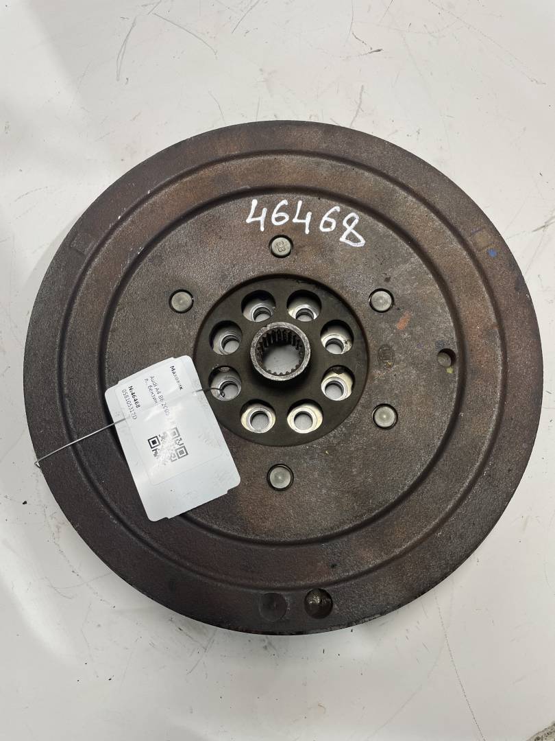маховик Audi A4 B6 2005, 2.0 л., бензин, 058105317D - фото №1