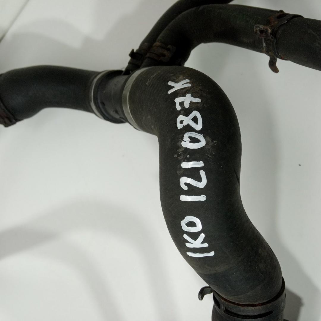 патрубок интеркулера Volkswagen Passat B6 2009, 1.4 л., бензин, 1K0121087K - фото №1
