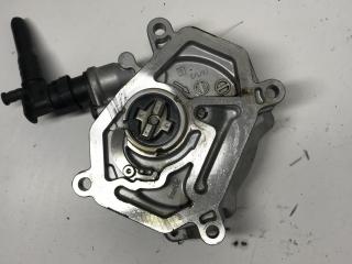 насос вакуумный Mercedes-Benz CLA-Класс C117 2016, 1.6 л., бензин, A2701800901