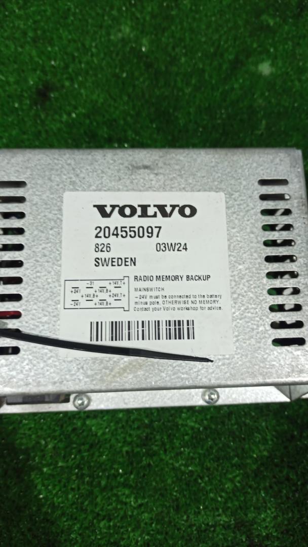 Преобразователь напряжения Volvo FH 2 поколение 2005, 12.1 л., D12D460, дизель, 20455097 - фото №1