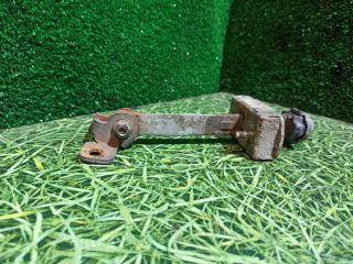 ограничитель открывания двери Mercedes-Benz Axor 1 поколение [рестайлинг] 2004, 12.0 л., OM 457.910, дизель, МКПП, A9737201416, 9737201416