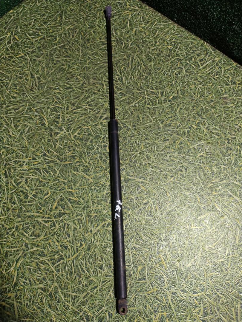 амортизатор капота IVECO Stralis 2 поколение 2009, дизель, МКПП, 504226758 - фото №1