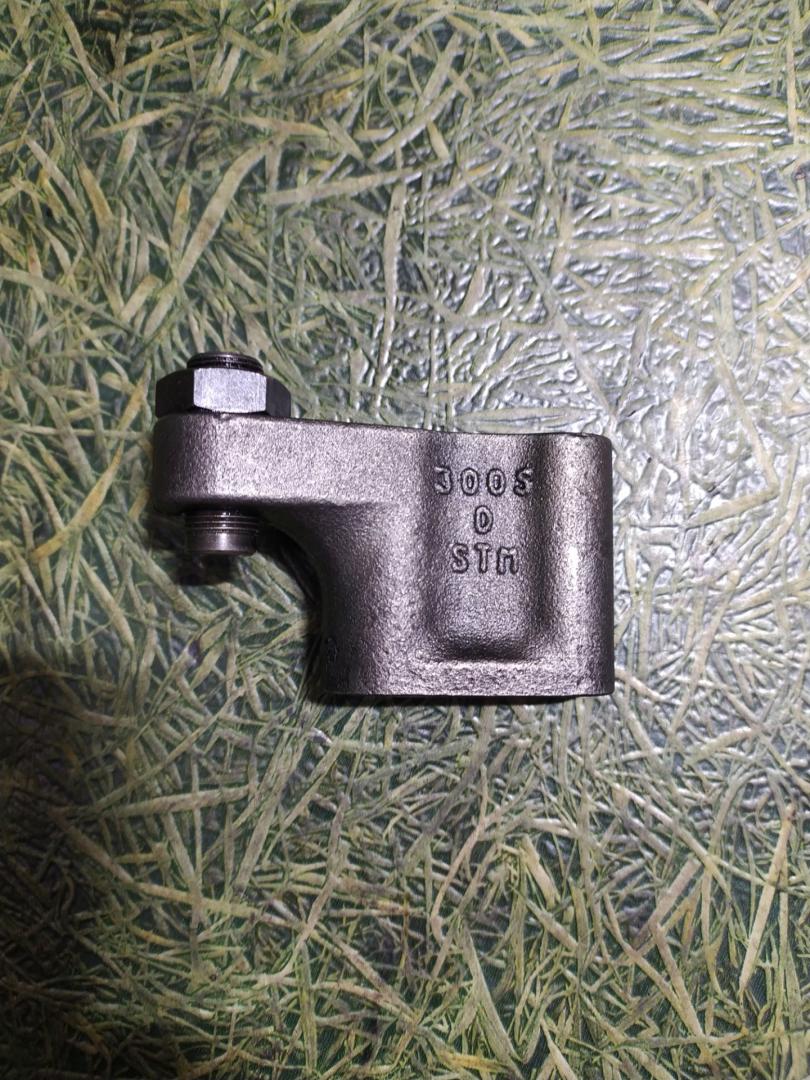 опора рокера MAN TGA 1 поколение 2004, 10.5 л., D 2066 LF 01, дизель, АКПП, 51042510006 - фото №1