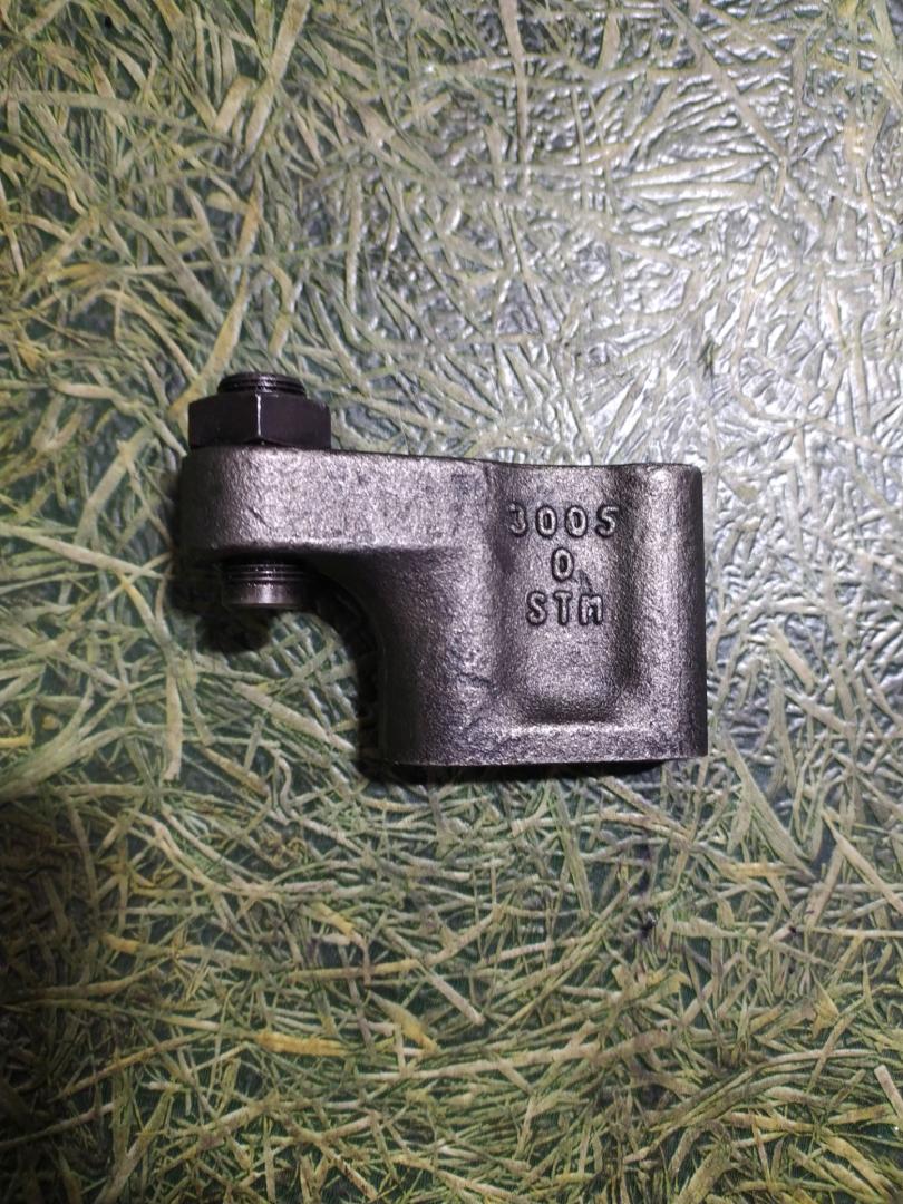 опора рокера MAN TGA 1 поколение 2004, 10.5 л., D 2066 LF 01, дизель, АКПП, 51042510006 - фото №1