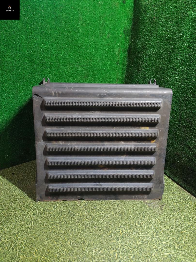 крышка аккумулятора Volvo FH 2 поколение 2004, 12.1 л., D12D420, дизель, МКПП, 3127594 - фото №1