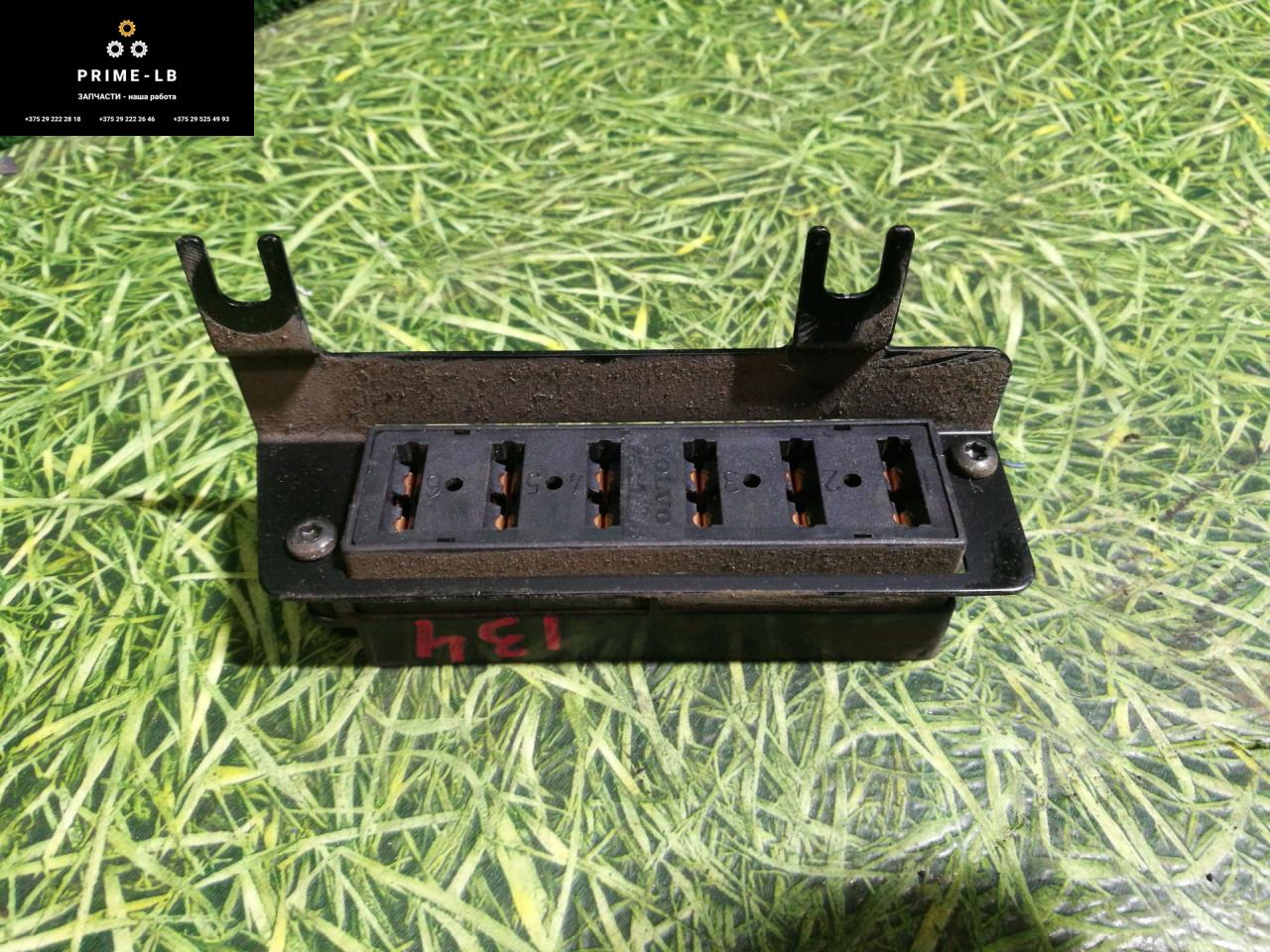 блок предохранителей Volvo FH 2 поколение 2003, 12.1 л., D12D460, дизель, МКПП, 20515609 - фото №1