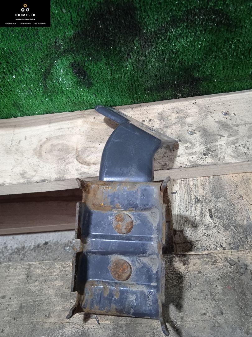 кронштейн (крепление) Scania 6-series 2017, 12.7 л., DC 13.148, дизель, АКПП, правый руль, 2376196, 2231747 - фото №1