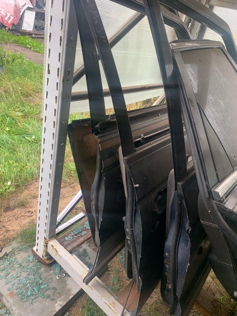 дверь передняя правая Mitsubishi Pajero 2 поколение 1997, внедорожник 5 дв., MR951172 - фото №1