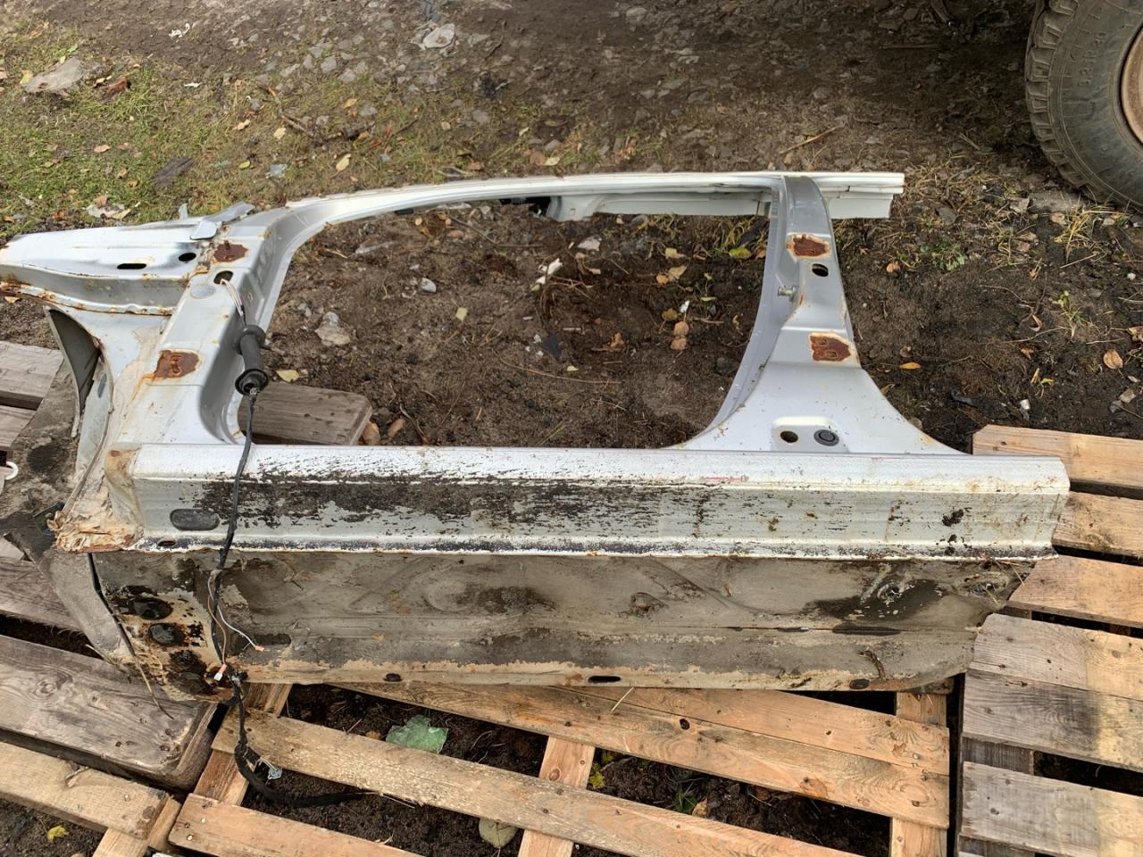 порог левый Renault Logan 1 поколение 2009, седан - фото №1