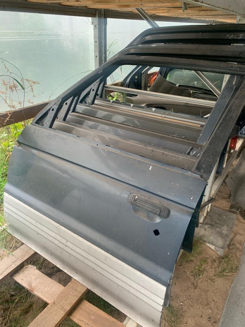 дверь передняя левая Mitsubishi Pajero 2 поколение 1997, внедорожник 5 дв. - фото №1