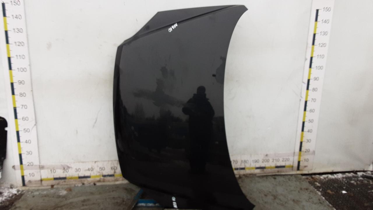 капот Kia Sportage 2 поколение 2008 - фото №1