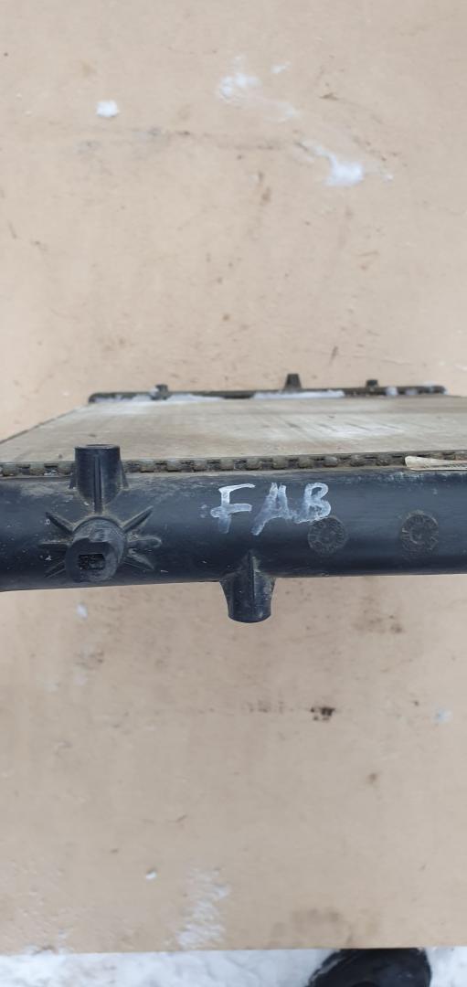 радиатор (основной) Skoda Fabia 2 поколение (5J) 2007 - фото №1