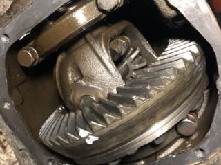 редуктор переднего моста Mitsubishi Montero 3 поколение 2002, 3.5 л., бензин, MR548645