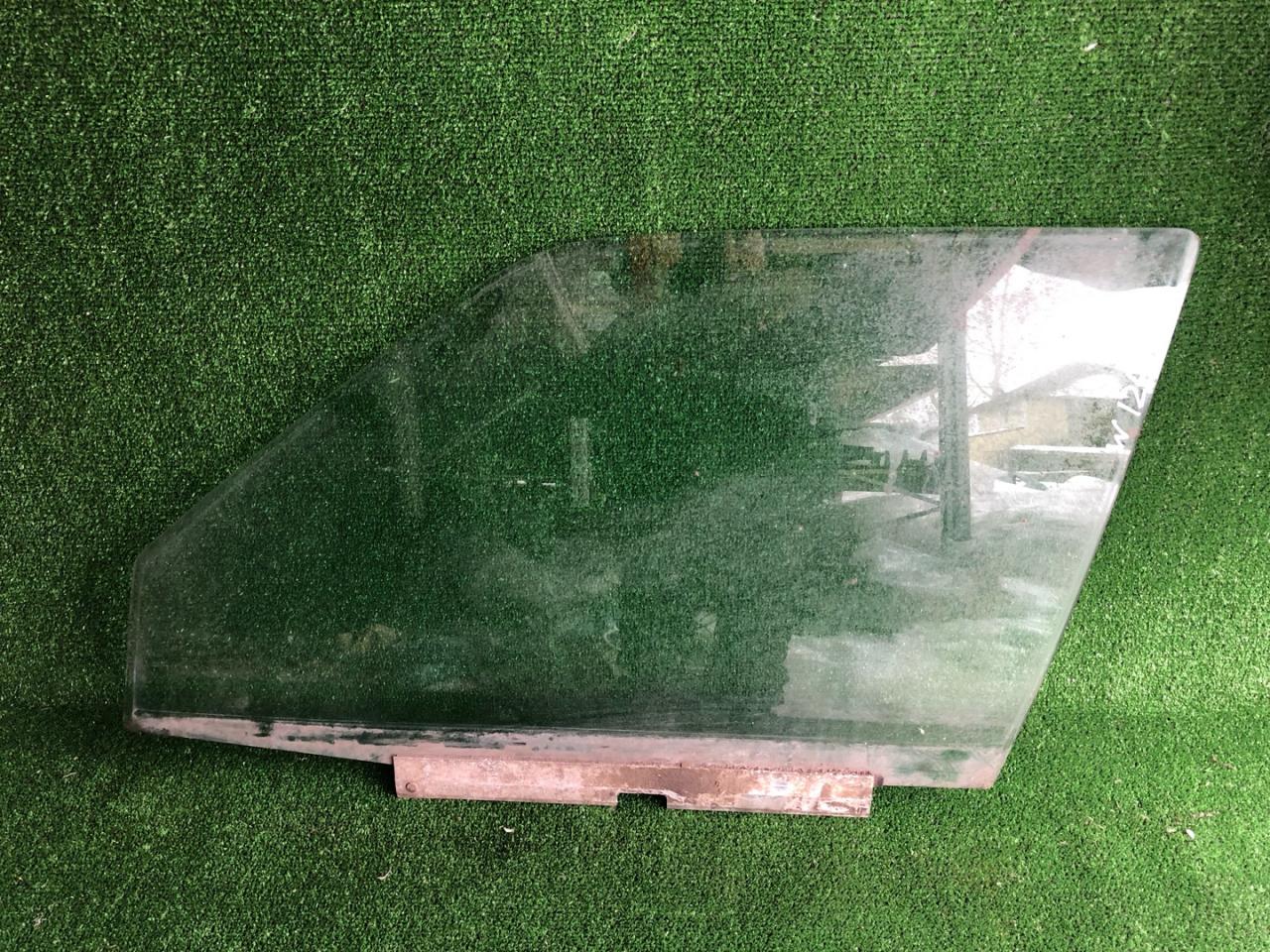 стекло двери передней левой Mercedes-Benz E-Класс 1 поколение 1989, седан, 1247201318, 1247200118 - фото №1