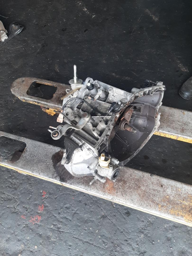 КПП механическая (МКПП) Citroen Berlingo 1 поколение (M49) 2003, 1.9 л., D, WJY (DW8B), дизель, МКПП - фото №1