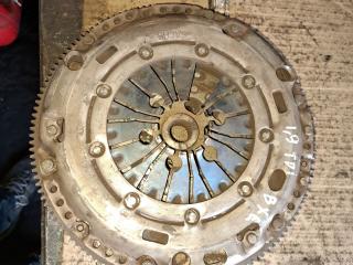 маховик Volkswagen Golf 5 поколение 2006, 1.9 л., TDi, BXE, дизель, 5МКПП