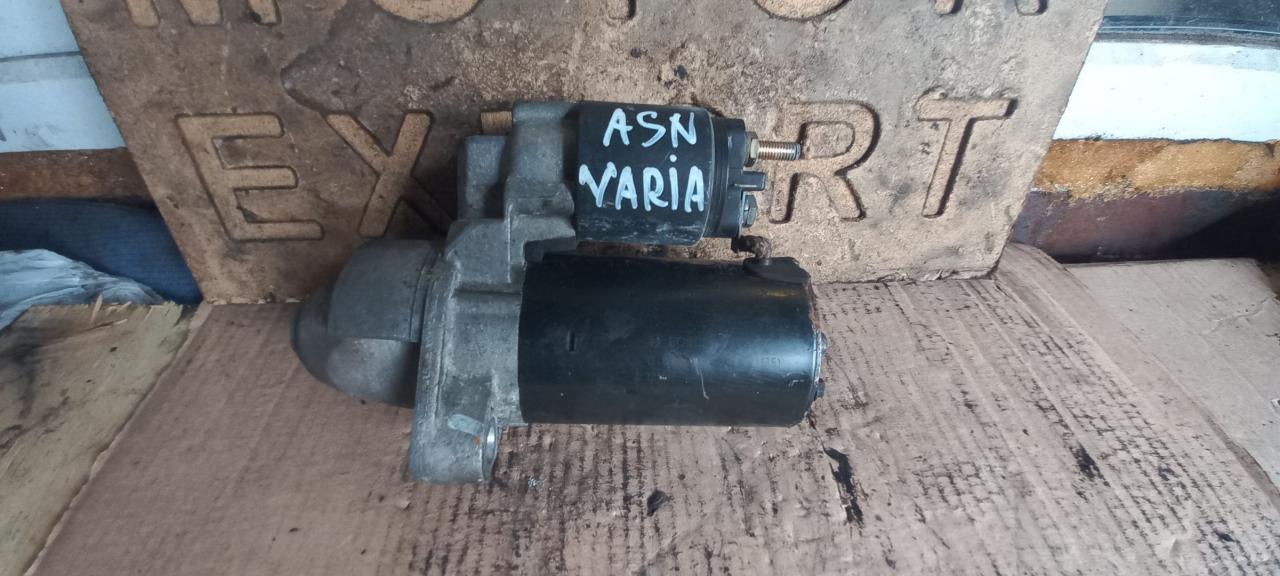 стартер Audi A4 B6 2001, 3.0 л., ASN, бензин, вариатор, 0001108174 - фото №1