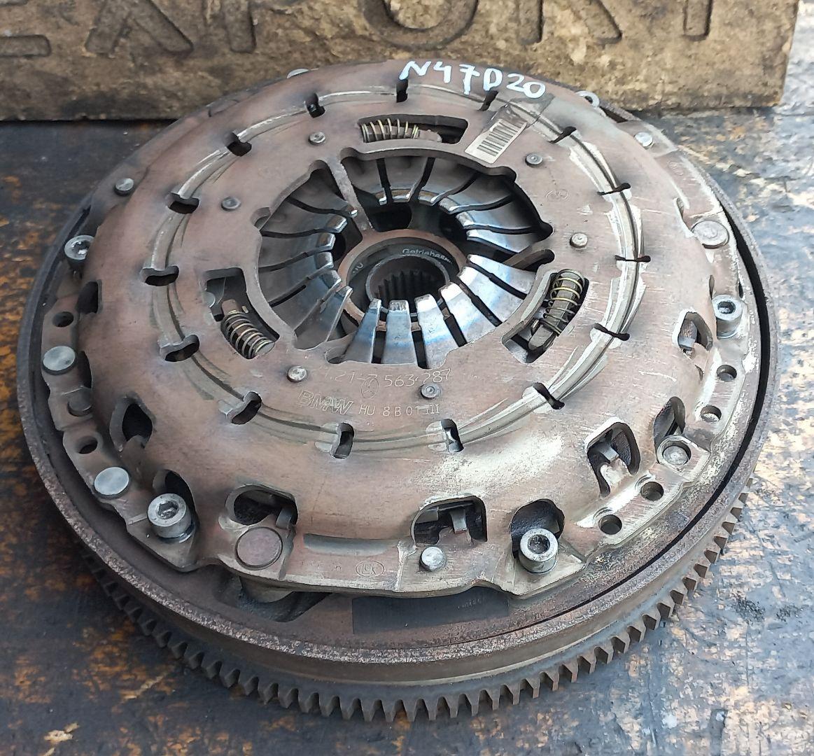 маховик BMW 3 серия E90/E91/E92/E93 2007, 2.0 л., N47 D20 A, дизель, МКПП, N47D20A, 21217563287 - фото №1