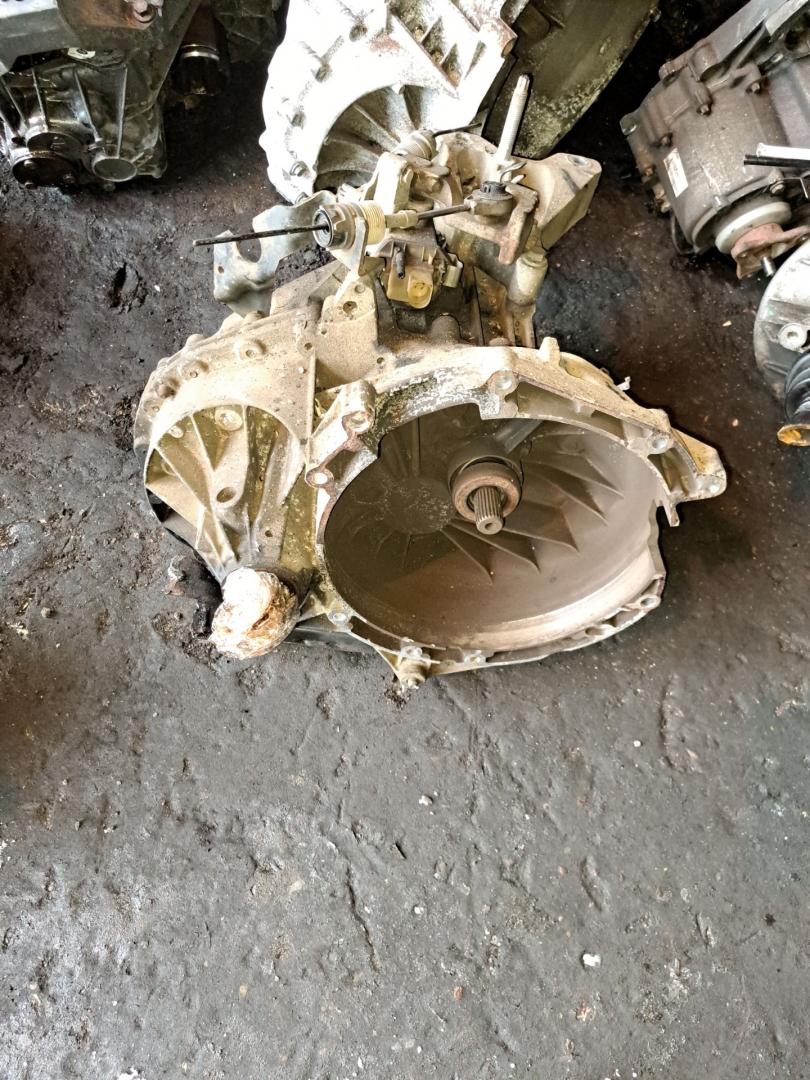 КПП механическая (МКПП) Ford Transit 7 поколение 2008, 2.2 л., TDCi, дизель, 5МКПП - фото №1