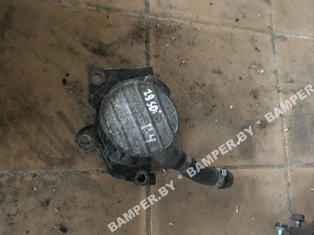 насос вакуумный Volkswagen Golf 3 поколение 2000, 1.9 л., SDi, дизель, хетчбэк 5 дв. - фото №1