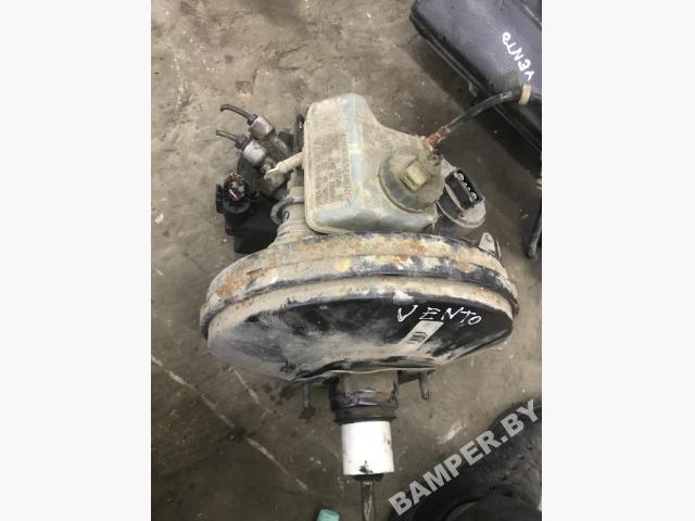 вакуумный усилитель тормозов Volkswagen Vento 1 поколение 1995, 1.8 л., бензин, седан - фото №1