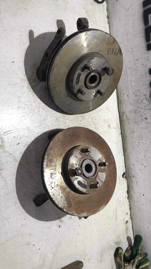 ступица передняя правая Mazda MX-3 1 поколение 1995, 1.6 л. - фото №1